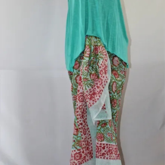 Versatile Floral India Print Cotton Fabric, 45.5 x 75 inches, White, Aqua, Red - Picture 3 of 5